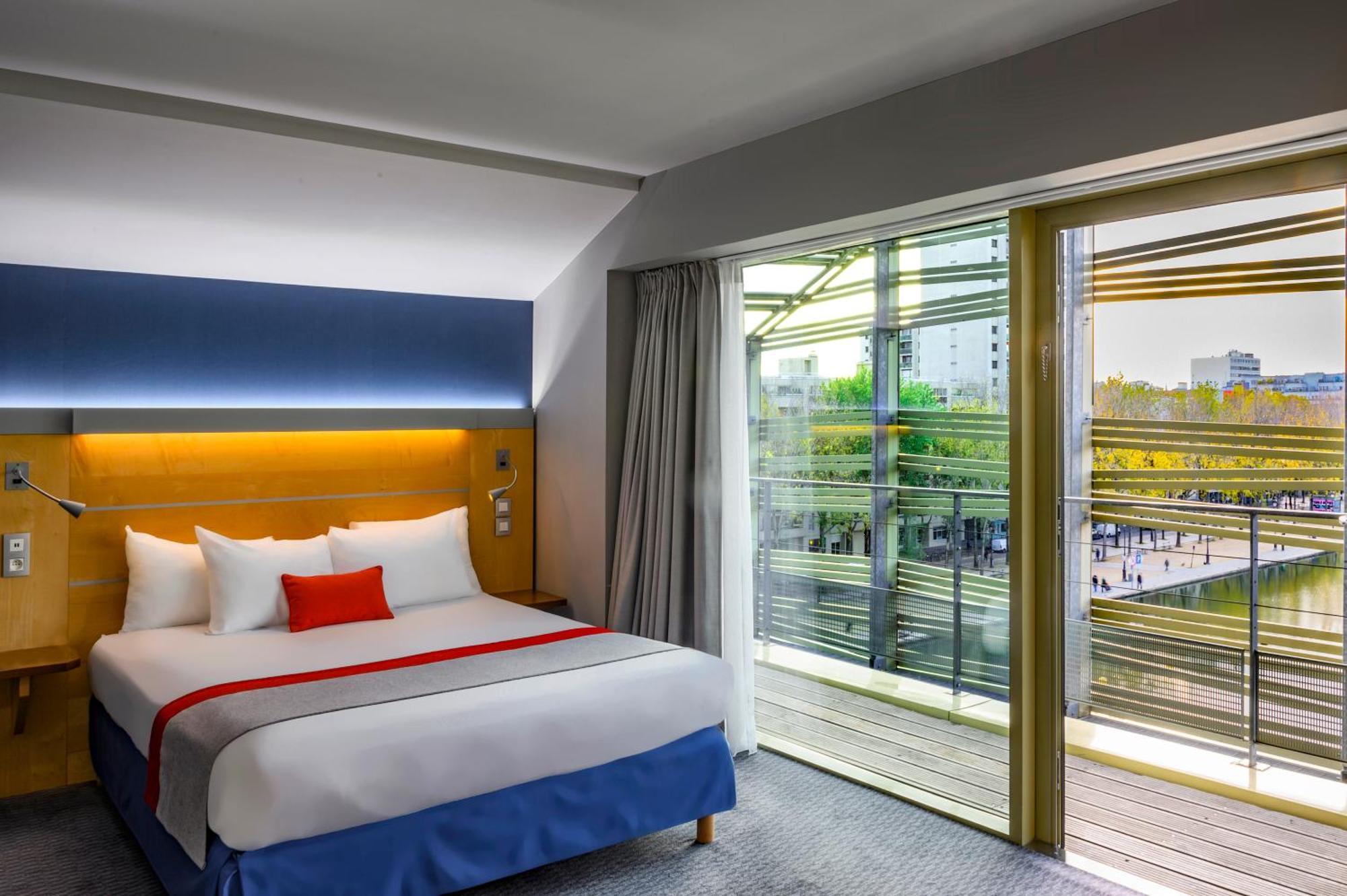 Holiday Inn Express Paris-Canal De La Villette, An Ihg Hotel Ngoại thất bức ảnh